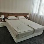джорджия Konukevi 3*