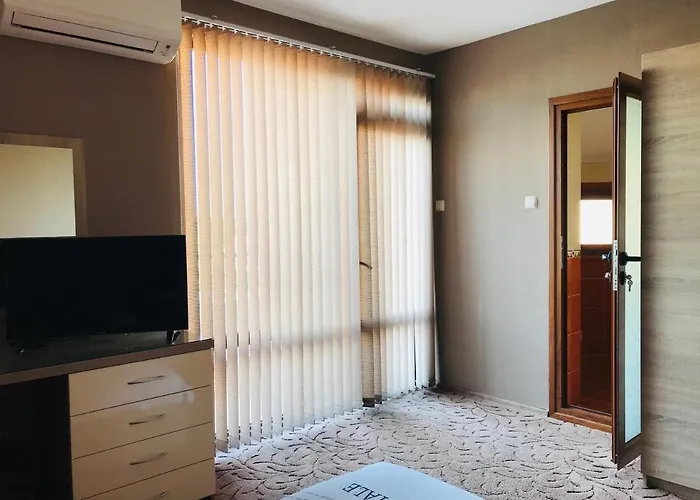 招待所 джорджия 希典